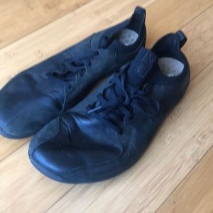 Vivo barefoot minimalist shoe